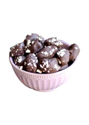 Dates With Wrapped Loose Almond