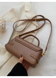 حقيبة يد نسائية وحقيبة عابرة من الجلد الصناعي باللون الصلب الرجعية الأنيقة، حقيبة نسائية عملية عصرية، مثالية