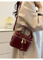 Fashion New Elegant Solid Color Pu Fabric Portable Square Bag Minipu Bag Pure Waterproof Fabric Burgundy Bag Letter Pattern Decorative Design Box Bag Suitable For Travel Shopping Parties Parties Commu