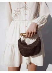 New Fashion Metal Handle Leisure Holiday Style Hand Held Straw Bag Simple Women s Hand Held Wallet Suitable For Seaside Play Travel Essential Vacation Use Vacation Essentials Perfectly Matching With B