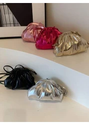 الحقيبة المنقوشة بالغيوم المثنية بلون سادة لامع، موسم الربيع/الصيف، شخصية كبيرة السعة للتسوق الخارجي، حقيبة