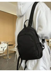 حقيبة ظهر وظيفية للرجال ذات حمالتين، باللون الأسود الموحد مصنوعة من ألياف البوليستر. بسيطة، عصرية، خلاقة مع س