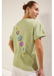  Collection تي شيرت مطبوع عليه Galaxy Mint Boyfriend Fit - رقبة دائرية، محبوك - TWOSS23TS00257