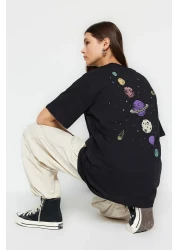  Collection Black 100% Cotton Front and Back Galaxy Printed Boyfriend Fit Crew Neck Knitted T-Shirt TWOSS23TS00257
