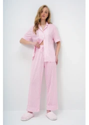 Trend Alaçatı Stili طقم بيجامة وقميص وبنطلون مخطط بأكمام وأرجل مزدوجة وردي اللون للنساء PJM-X13918