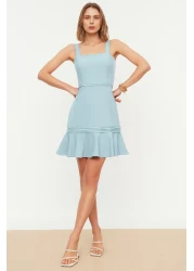  Collection فستان قصير منسوج على شكل حرف A بتفاصيل مضلعة باللون الأزرق TWOSS20EL2504