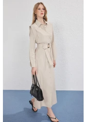  Modest فستان من القطن المنسوج بإبزيم حزام بيج TCTSS25EB00134