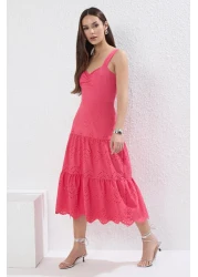  Collection فستان وردي مستقيم ميدي منسوج TWOSS23EL00156