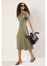  Collection فستان بولو متوسط ​​الطول كاكي متزلج/خصر، محبوك من القطن المرن