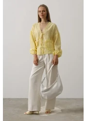 leyla sanat sanata yeni bir bakış açısı Leyla Sanat Sanata a New Perspective Heart Detailed Tie-Up Brode Blouse - Yellow