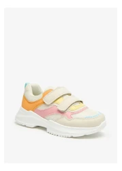 Little Missy حذاء رياضي بألوان متباينة مزود بخطاف وحلقة للإغلاق