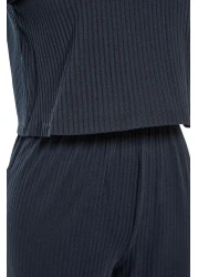  Collection طقم بيجامة مضلع - أزرق داكن، تي شيرت وبنطلون مطبوع عليه شعار THMSS21PT1016