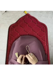 Embossed Dome Style Prayer Mat Beige Anti-Slip Velvet Top Islamic Prayer Mat New Design Sajadah Padded Prayer Rug for Men Women Eid Gift Ramadan 70x110 cm