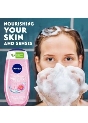 نيڤيا جل الاستحمام واترليلي آند أويل، بزيوت العناية، 250 مل عبوة تحتوي على ٣