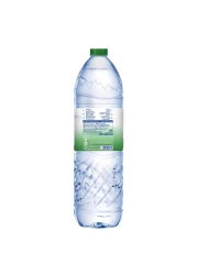 مسافي الكالايف مياه قلوية بحجم 1.5 لتر.