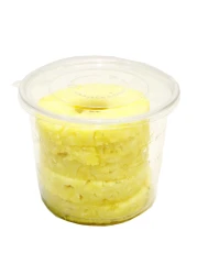 قطع الأناناس الذهبية الطازجة