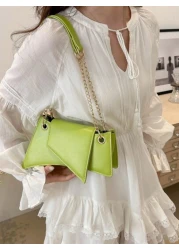 حقيبة كتف بسلسلة ذات شكل فريد ولون أخضر جذاب