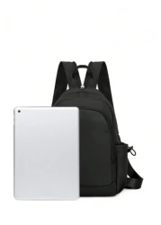 حقيبة ظهر وظيفية للرجال ذات حمالتين، باللون الأسود الموحد مصنوعة من ألياف البوليستر. بسيطة، عصرية، خلاقة مع س