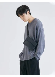 حقيبة سروج أنيقة باللون الأسود بواجهة واقية، حقيبة رسول مزودة بسير متقاطع ، حقيبة جلد لأغراض العمل والسفر وال