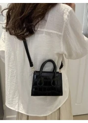 حقيبة كتف/حقيبة عبر الجسم أنيقة وعصرية بتصميم أنيق، ذات موحد اللون، لامع، قوام قماش الإبط مع سلسلة ، بطبعة تمس