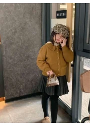 حقيبة يد صغيرة جديدة بشكل قوقعة. حقيبة صغيرة عملية وأنيقة للتعلق عبر الجسم. حقيبة مسائية متعددة الاستخدامات. م