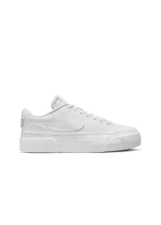 Nike رفع إرث المحكمة