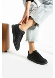 İnan Ayakkabı أحذية رياضية نسائية