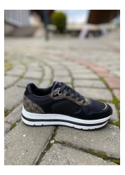 U.S. Polo Assn. حذاء رياضي مريح ومريح بنعل متوسط من US POLO532625 شيري WMN 4FX