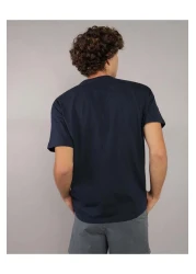 American Eagle تي شيرت بشعار AE