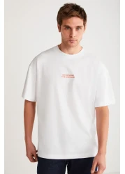 GRIMELANGE Vıto Men - تي شيرت أبيض بأكمام قصيرة مع تفاصيل نص مطرز، 100% قطن عضوي، مقاس كبير