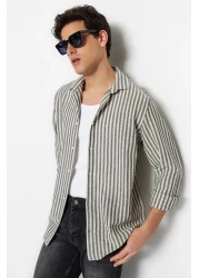  Collection قميص ذو مظهر كتان مخطط بقصة عادية باللون الأزرق الداكن TMNSS23GO00062