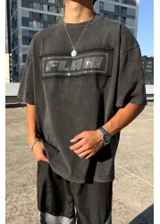 Flaw Wear تي شيرت مطرز بحجر حمض كبير الحجم