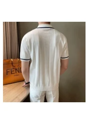 town walker تي شيرت تريكو بياقة بولو بسحاب من Old Money