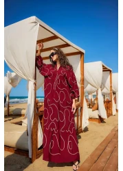 LOCCO فستان نسائي بتفاصيل خياطة ذهبية باللون الأحمر الداكن