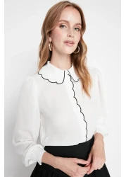  Collection قميص أبيض منسوج بتفاصيل مطرزة - مقاس عادي TWOAW21GO0302