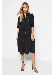  Collection Black Straight Cut Embroidered Midi Woven Dress TWOAW22EL0882