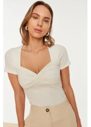  Collection Ecru Fitted Sweetheart Neckline Ribbed Stretchy Knitted Blouse TWOSS22BZ1221
