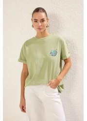  Collection تي شيرت مطبوع عليه Galaxy Mint Boyfriend Fit - رقبة دائرية، محبوك - TWOSS23TS00257