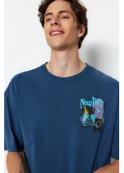  Collection تي شيرت قطني كبير الحجم مطبوع باللون النيلي الغامض - TMNSS22TS0838