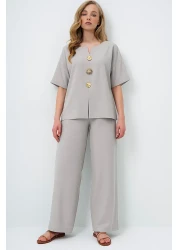 Trend Alaçatı Stili Women's Gray V-Neck Metal Gold Button Detailed Aerobin Linen Blouse and Trousers Set Alc-X14122