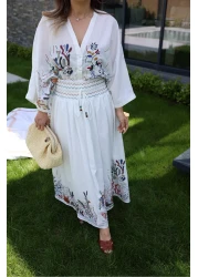 Lavanta Tekstil طقم تنورة قميص مطرزة