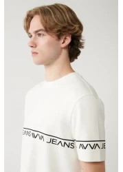 Avva تي شيرت رجالي أبيض مطبوع برقبة دائرية وناعم الملمس A41y1329