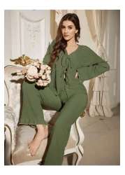 BELLA NOTTE طقم بيجامة طويلة بربطة أمامية باللون الأخضر