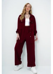 Trend Alaçatı Stili سترة سفاري بجيب مزدوج باللون العنابي وبدلة علوية من الكريب مع بنطال واسع الساق بخصر مطاطي ALC-X14086