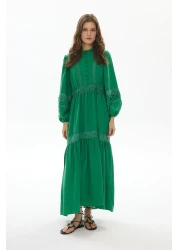 Hooopstore فستان أخضر مع تفاصيل شريطية زهرية