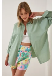 Happiness İstanbul قميص أساسي طويل كبير الحجم للنساء باللون الأخضر الفاتح DD00842