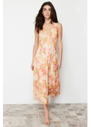  Collection فستان محبوك مرن من التول برقبة على شكل حرف V - طباعة زهور متعددة الألوان TWOSS24EL00384