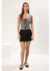  Collection Gray Striped Ribbon Lacing Detail Body-Fitting Square Neck Null Sleeve Knitted Blouse Twoss25Bz00147