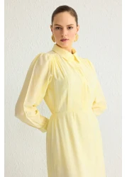  Modest فستان منسوج بياقة قميص من قماش الجاكار باللون الأصفر الفاتح TCTSS25EB00009