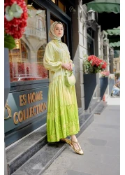 LOCCO فستان نسائي منقوش بأوراق التذهيب باللون الأخضر الفستقي